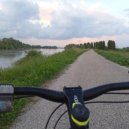 Casa Vacanze Nel Delta Del Po Taglio di Po 外观 照片